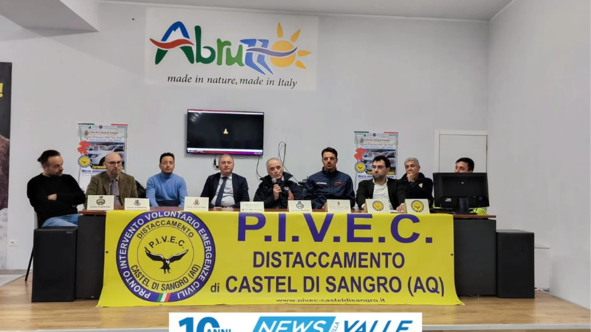 Castel Di Sangro: la Pivec si dota ufficialmente di un mezzo antincendio. Ieri sera la consegna ufficiale in Piazza Plebiscito. (VIDEO).